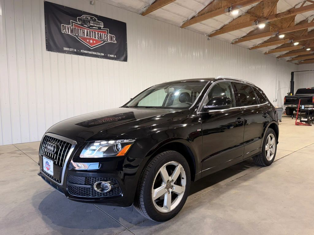 2011 AUDI Q5