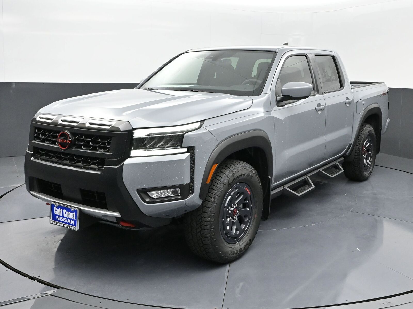 2025 NISSAN Frontier