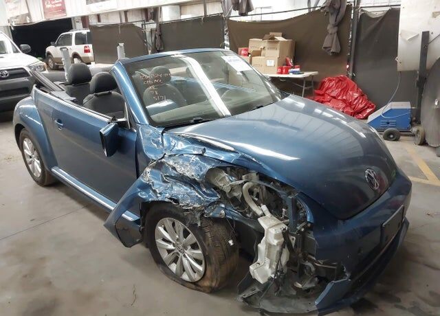 2018 VOLKSWAGEN Beetle