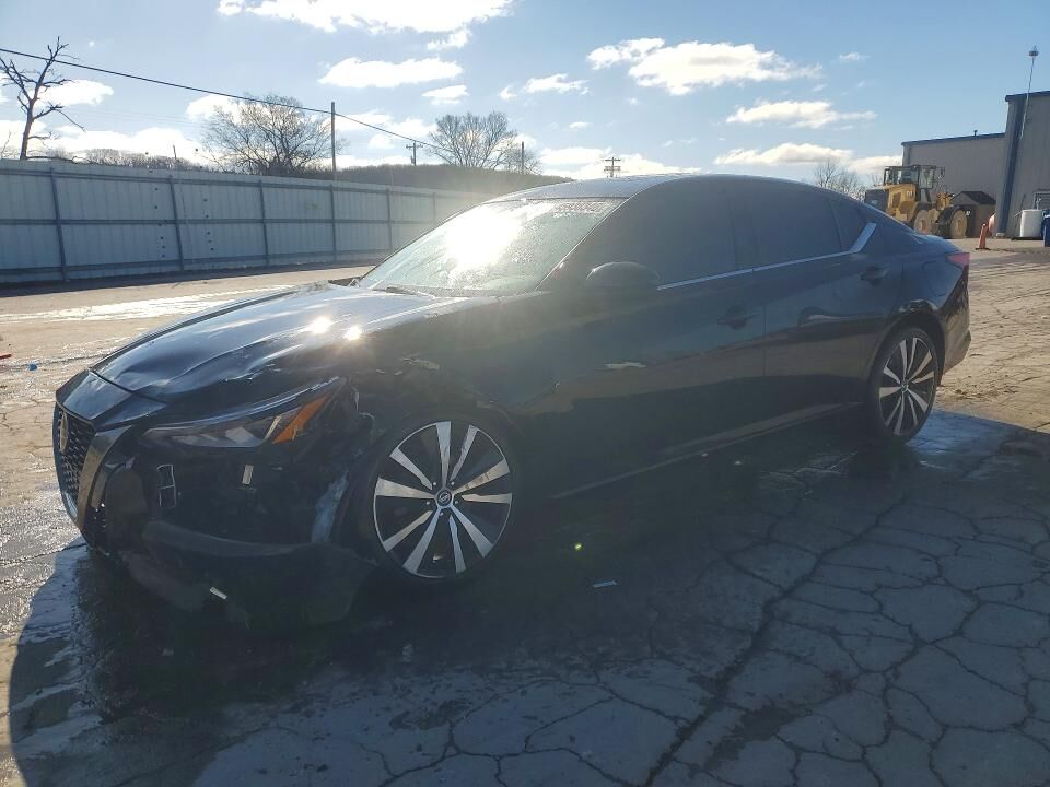 2021 NISSAN Altima