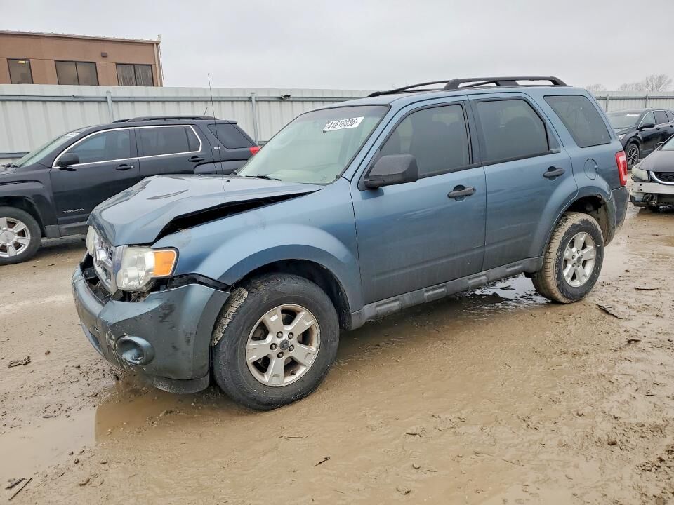 2011 FORD Escape