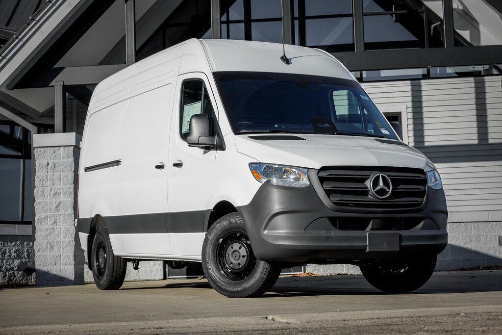 2026 MERCEDES-BENZ Sprinter