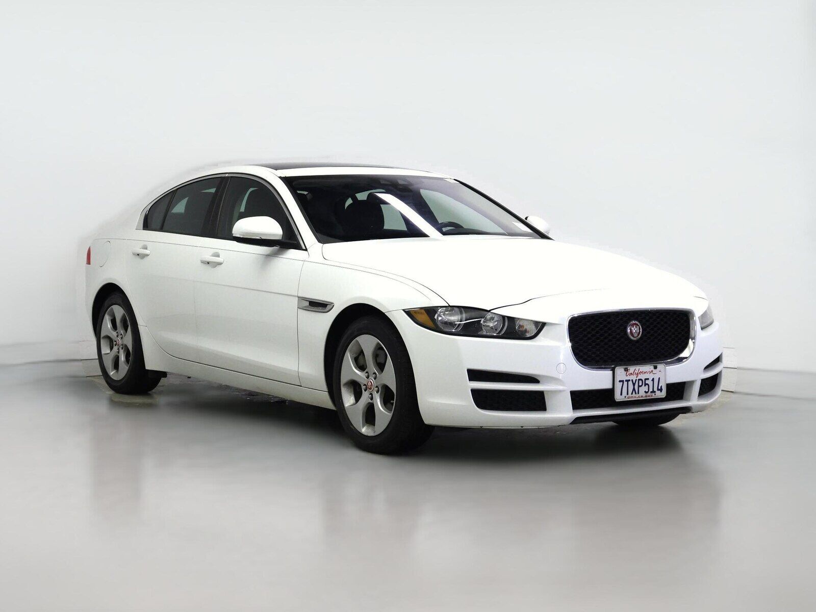 2017 JAGUAR XE