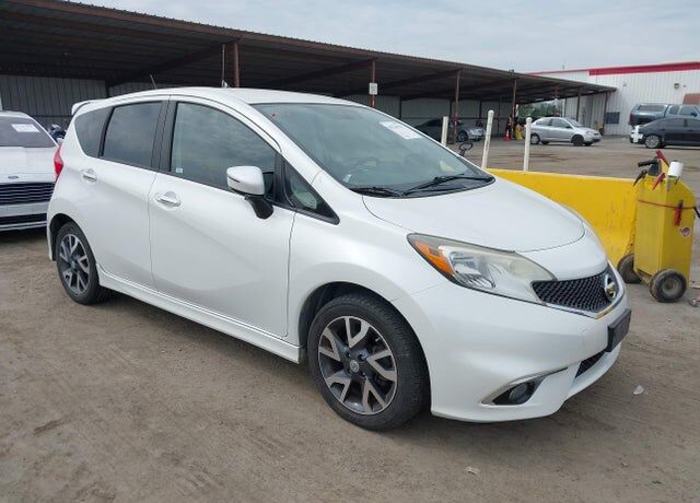 2015 NISSAN Versa