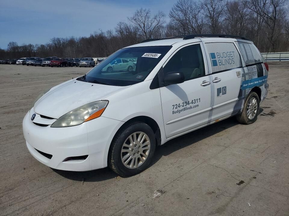 2009 TOYOTA Sienna