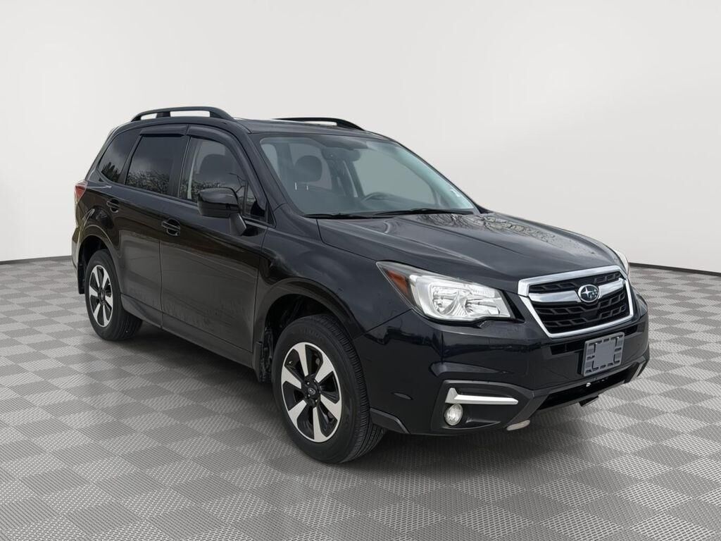 2017 SUBARU Forester