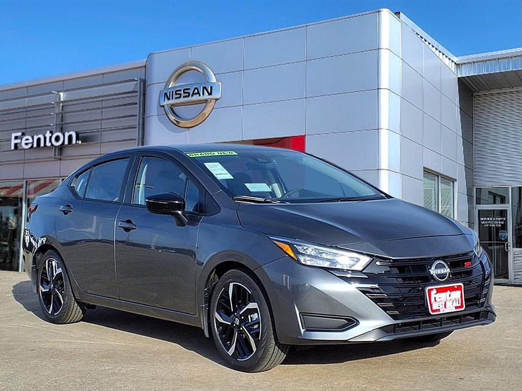 2025 NISSAN Versa