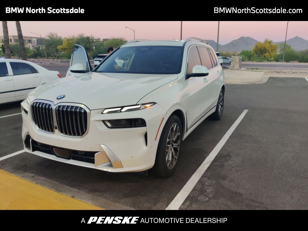 2023 BMW X7