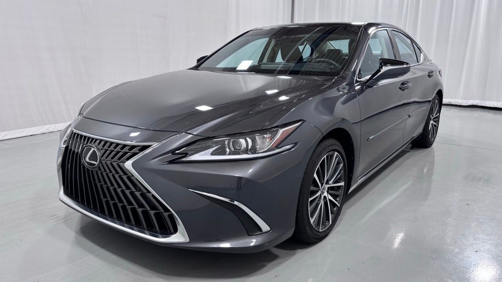 2023 LEXUS ES