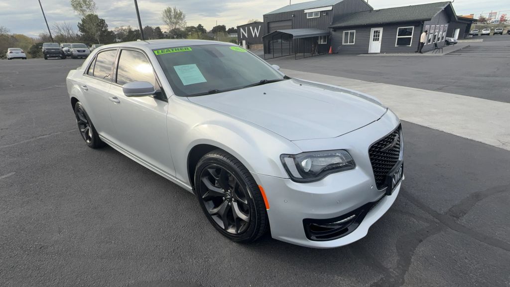 2022 CHRYSLER 300