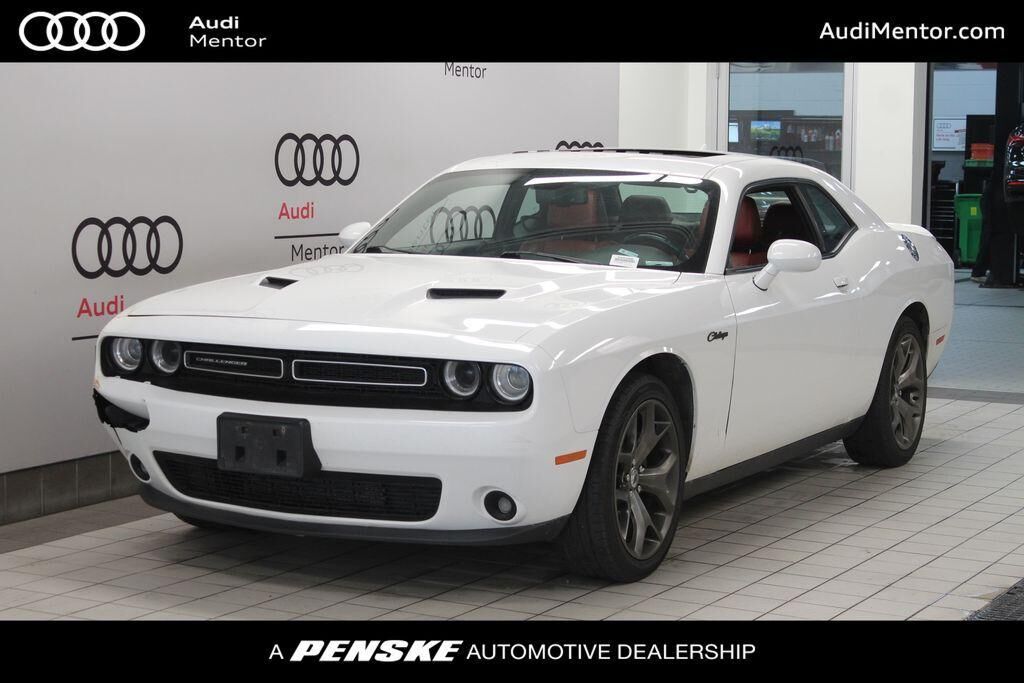 2017 DODGE Challenger