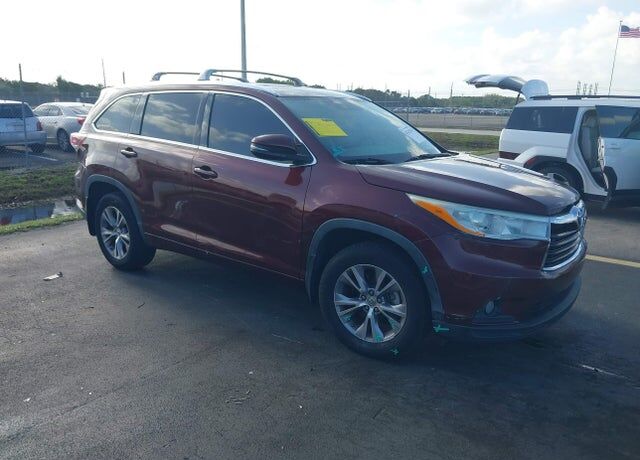 2014 TOYOTA Highlander