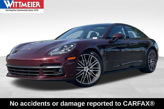 2018 PORSCHE Panamera