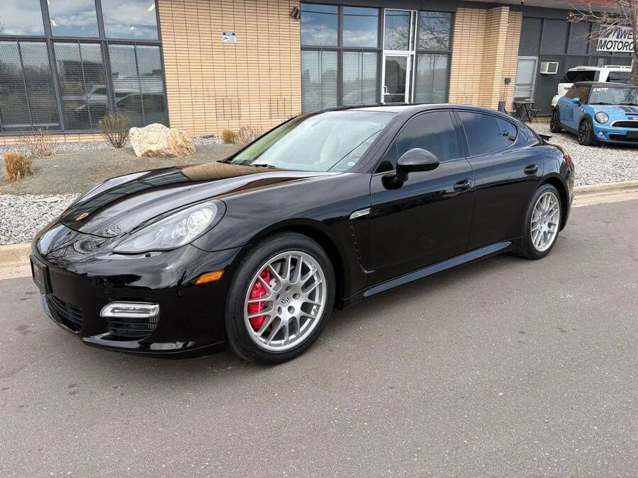 2013 PORSCHE Panamera