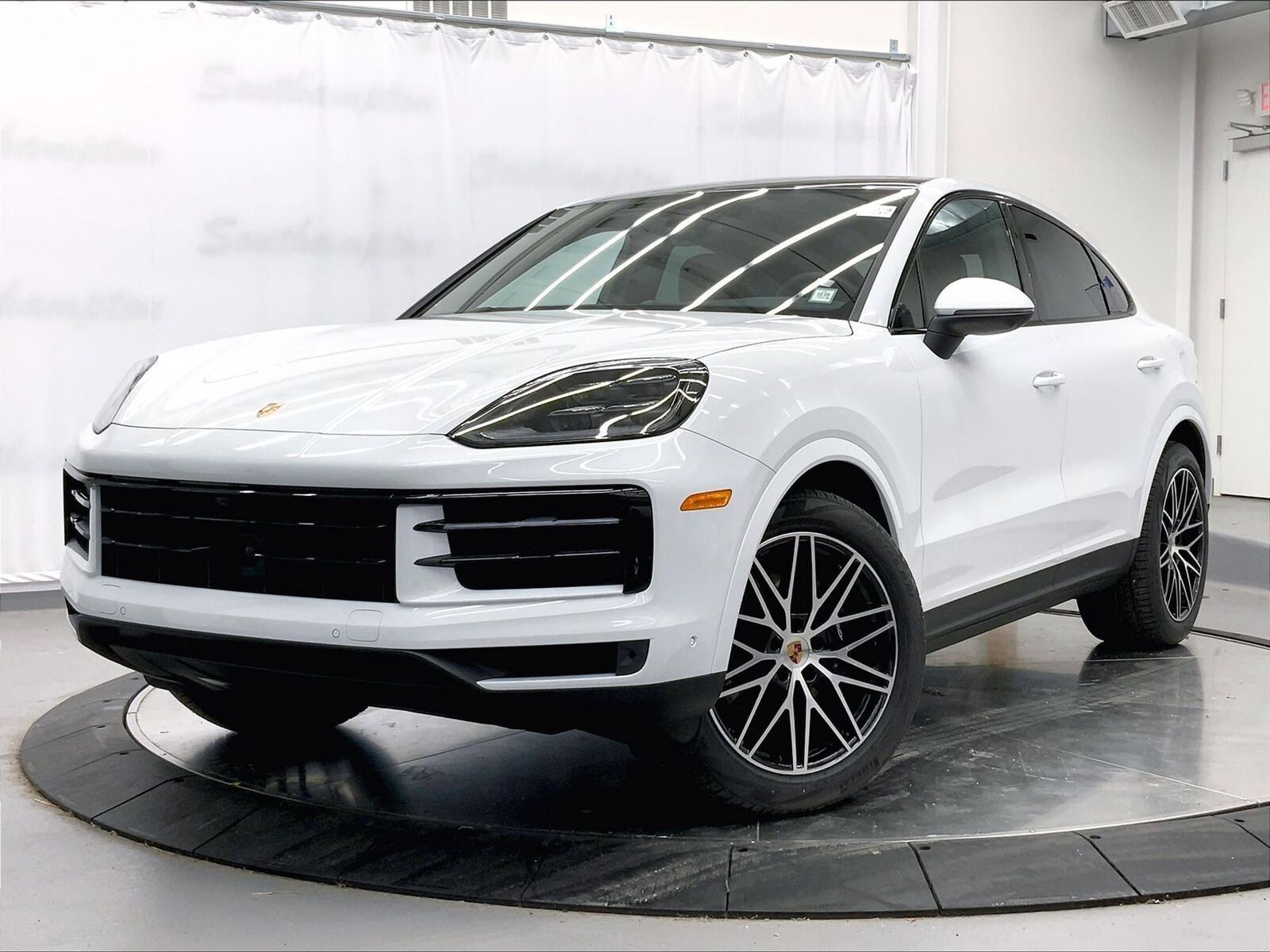 2026 PORSCHE Cayenne