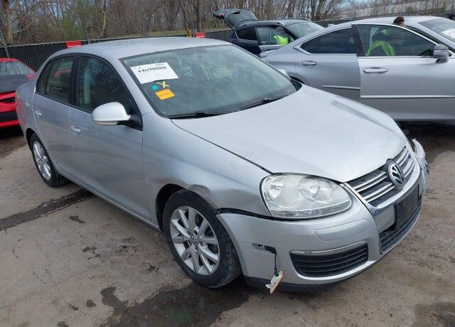 2010 VOLKSWAGEN Jetta