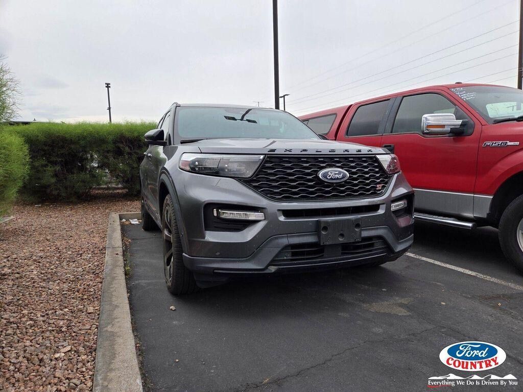 2021 FORD Explorer