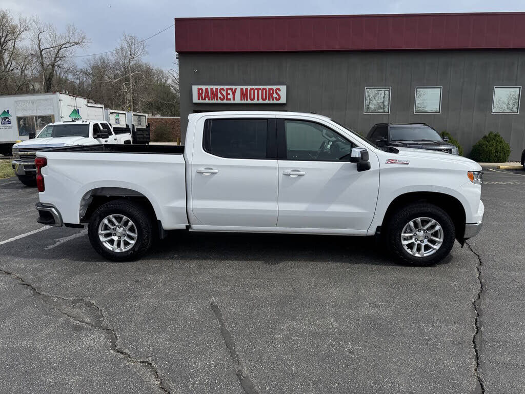 2023 CHEVROLET Silverado