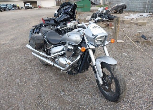 Suzuki VZ800L