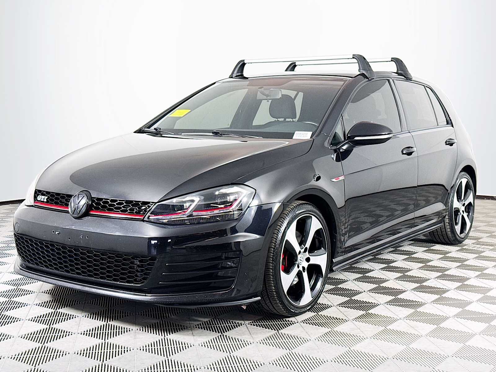 2017 VOLKSWAGEN Golf GTI
