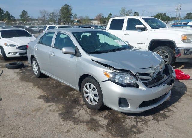 2013 TOYOTA Corolla