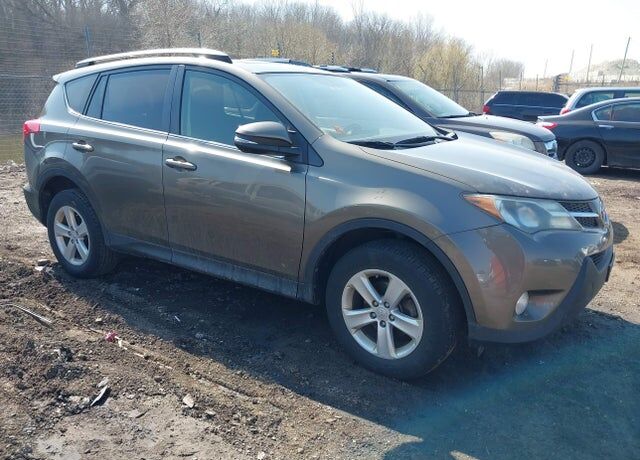 2014 TOYOTA RAV4