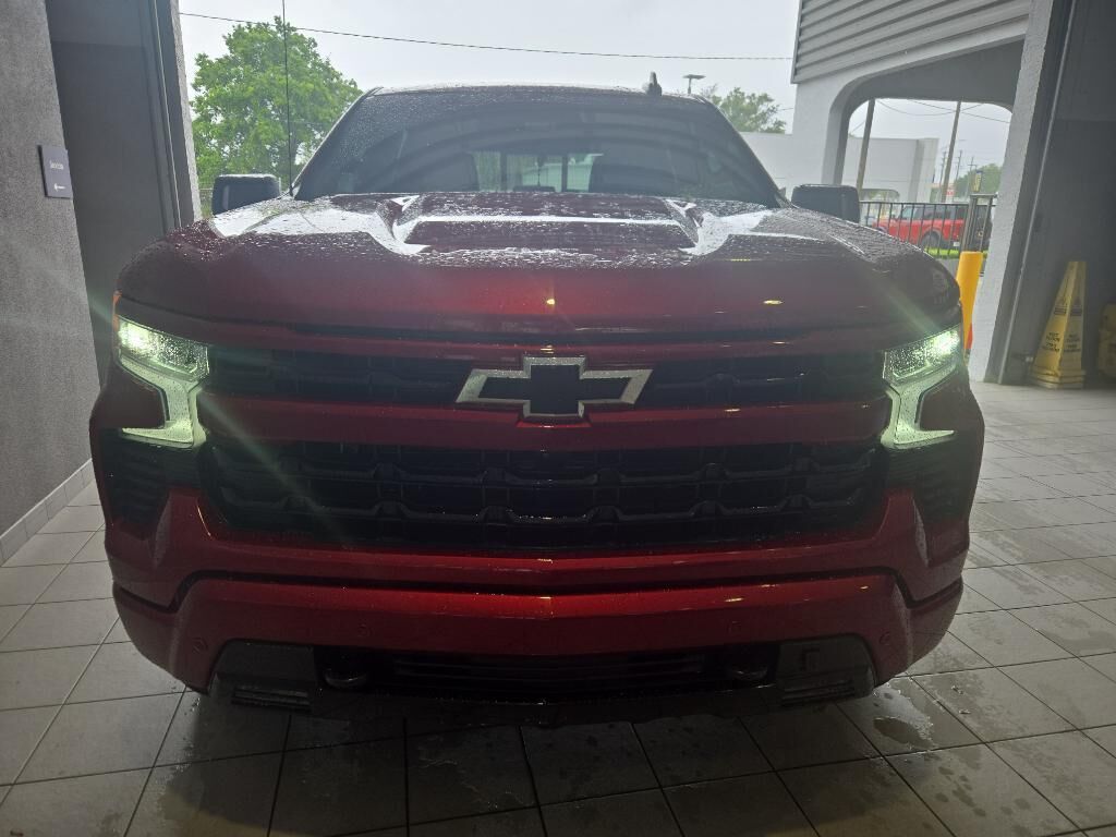 2025 CHEVROLET Silverado