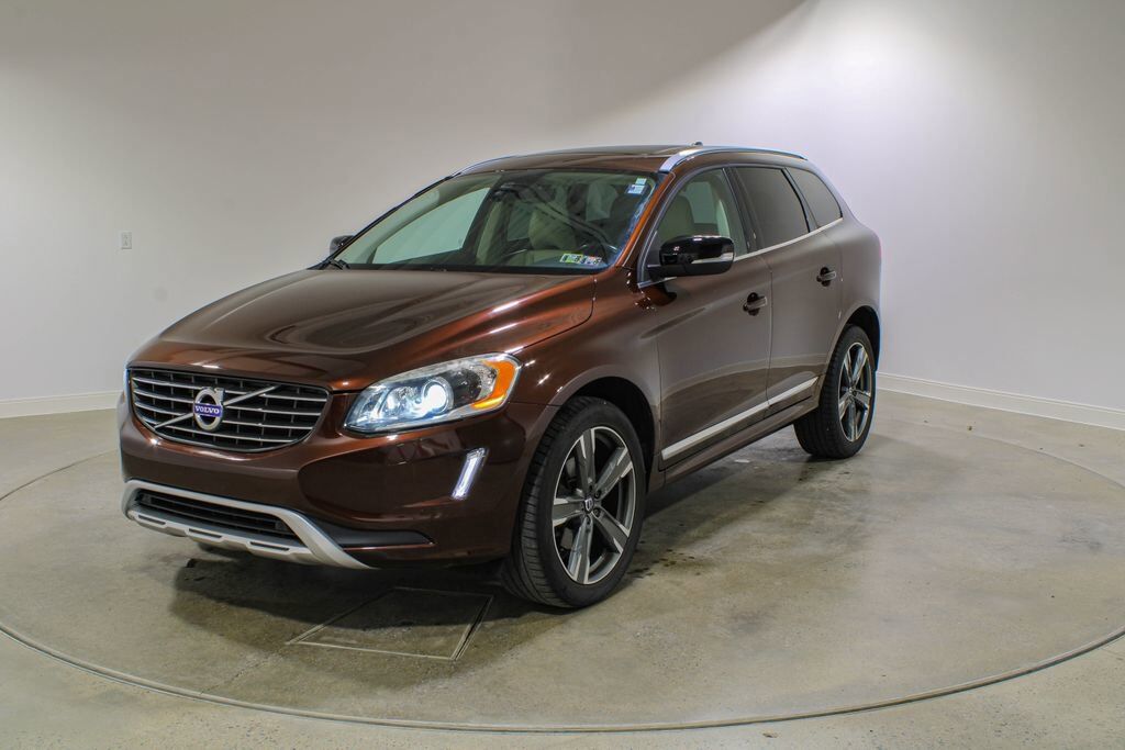 2017 VOLVO XC60