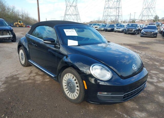 2015 VOLKSWAGEN Beetle