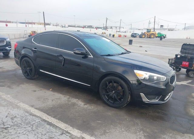 2014 KIA Cadenza