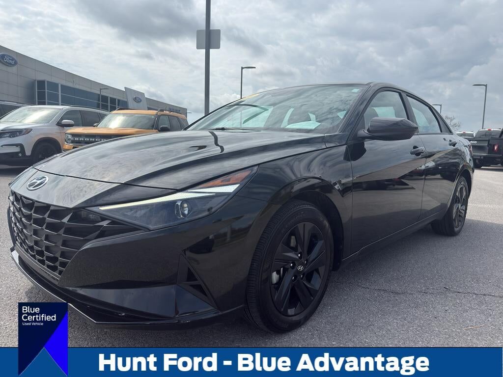 2023 HYUNDAI Elantra