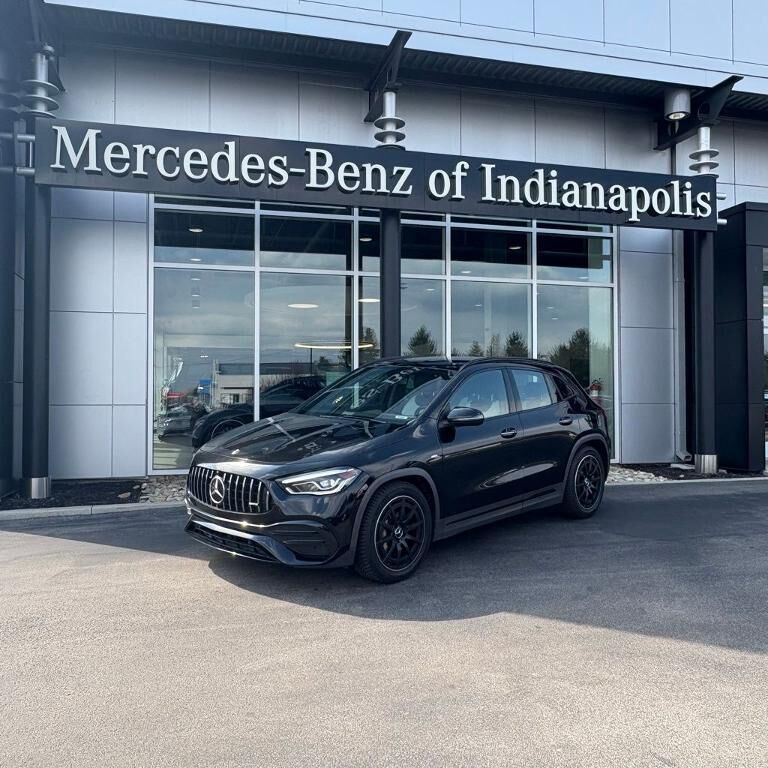 2021 MERCEDES-BENZ GLA-Class