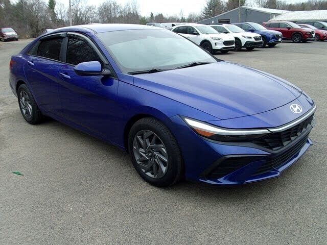 2024 HYUNDAI Elantra