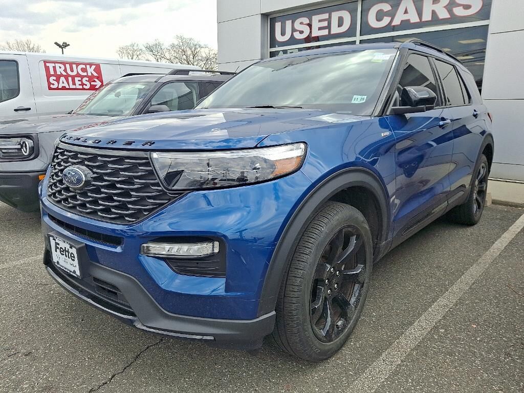 2023 FORD Explorer