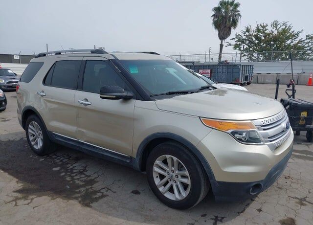 2011 FORD Explorer
