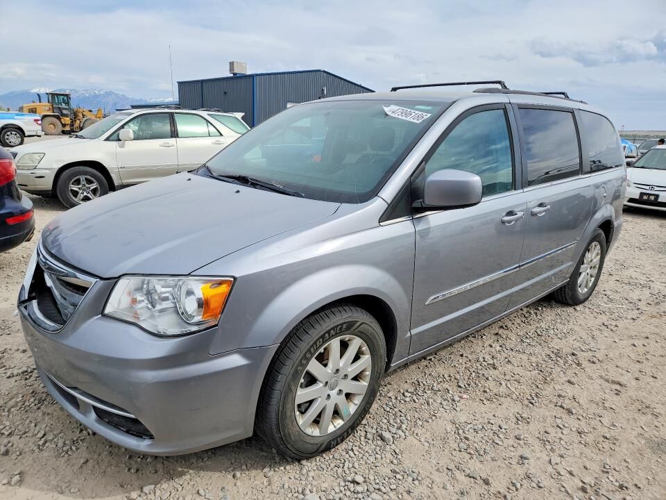 2015 CHRYSLER Town and Country