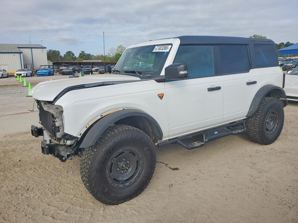 2024 FORD Bronco