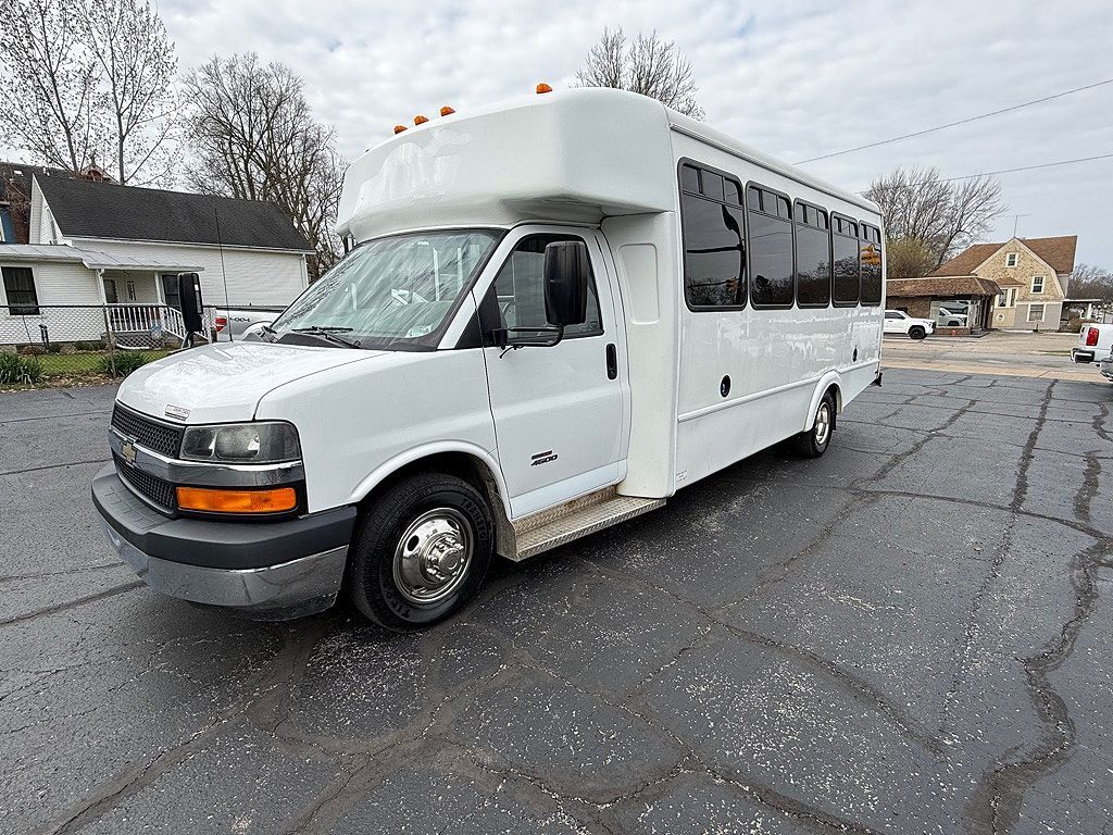 2013 CHEVROLET Express