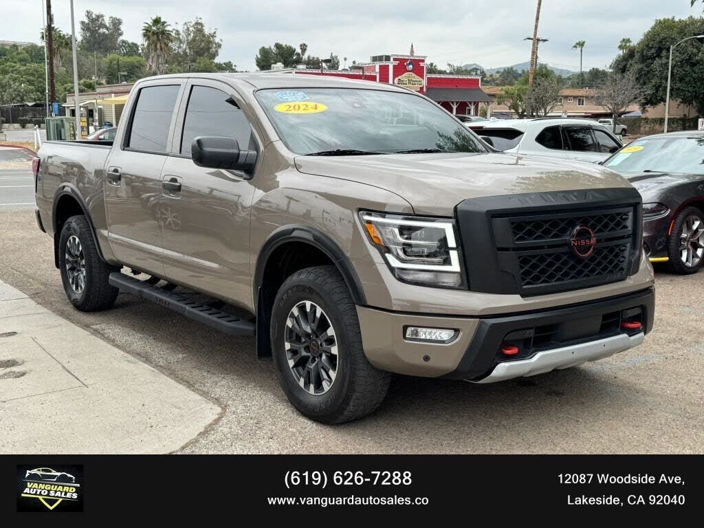 2024 NISSAN Titan
