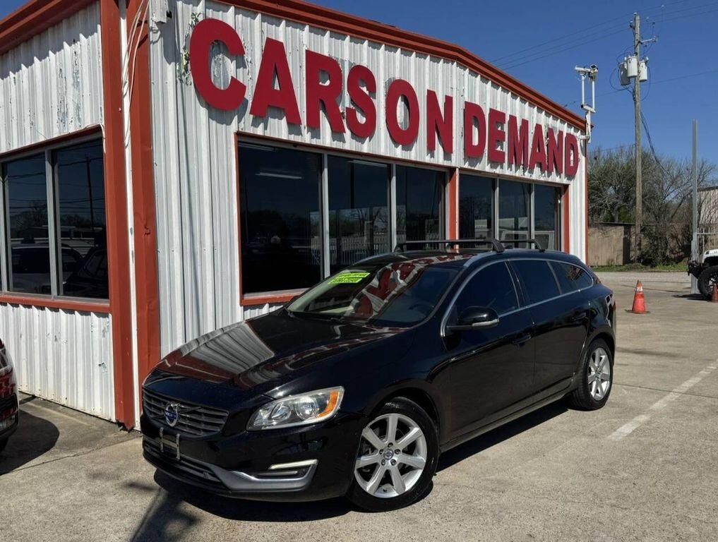 2016 VOLVO V60