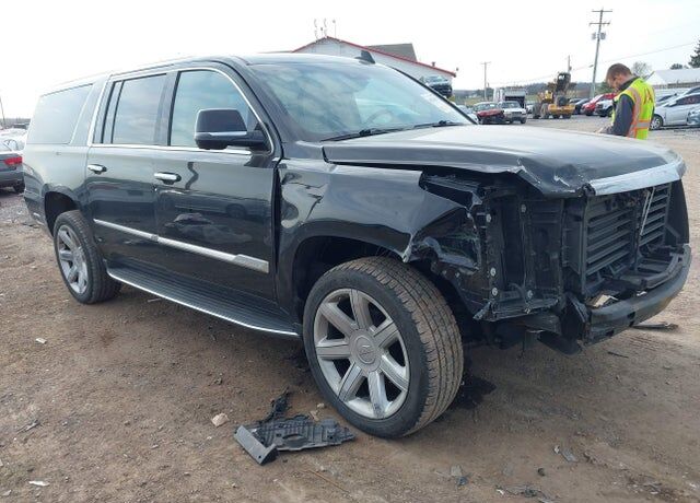 2019 CADILLAC Escalade ESV