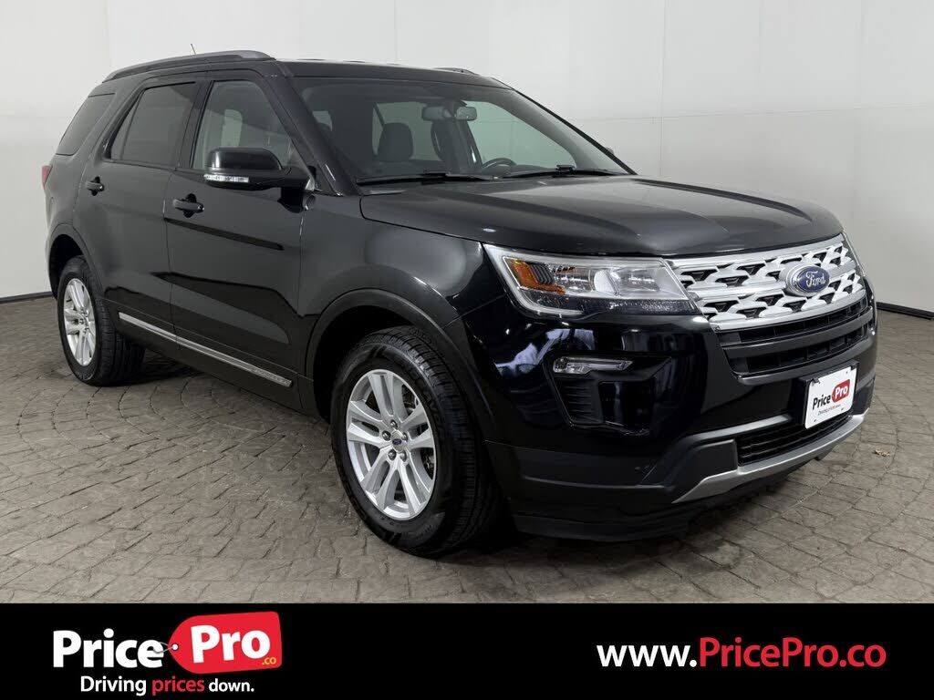 2019 FORD Explorer