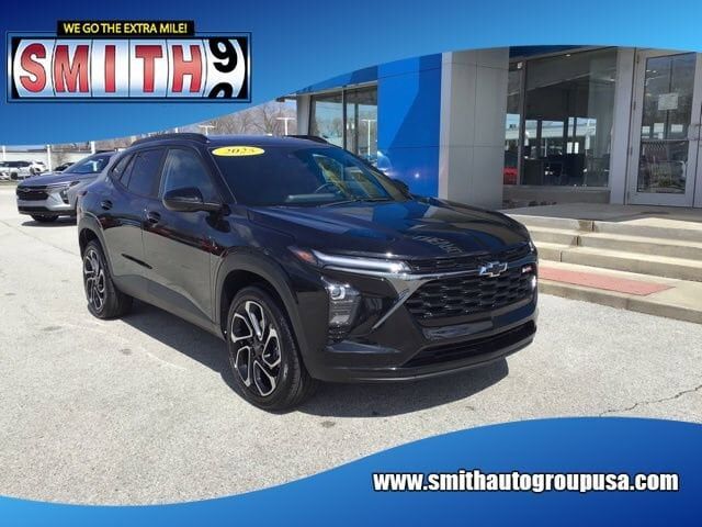 2025 CHEVROLET Trax