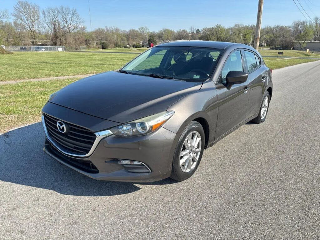 2017 MAZDA Mazda3