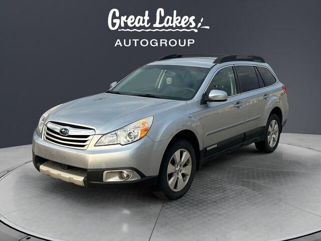 2012 SUBARU Outback