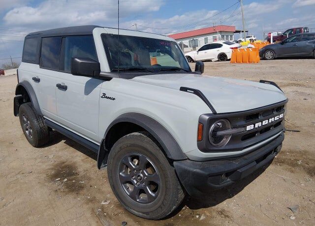 2023 FORD Bronco