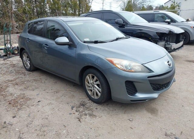 2013 MAZDA Mazda3