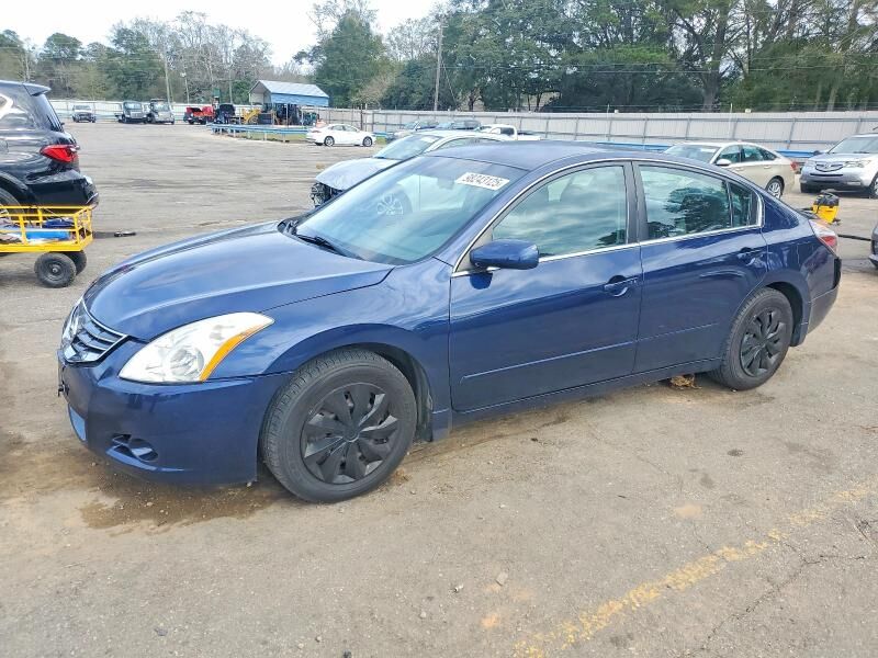 2010 NISSAN Altima