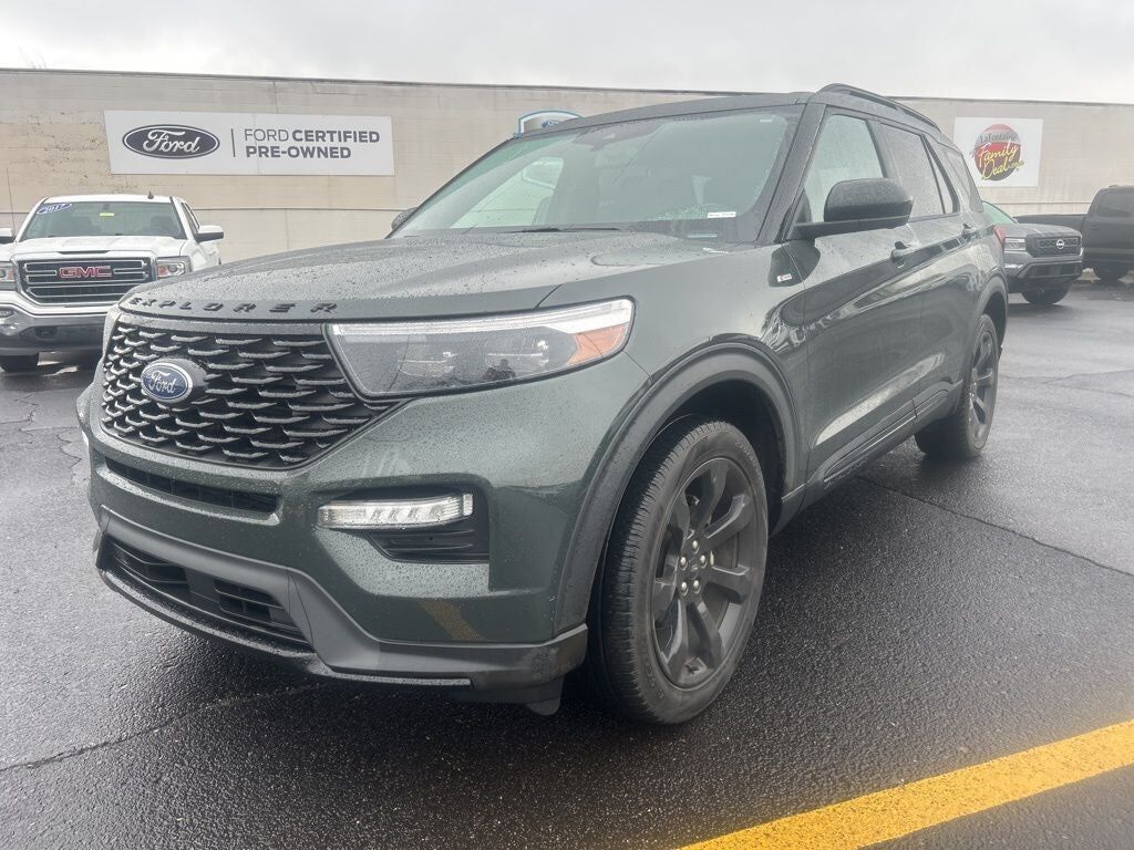 2023 FORD Explorer