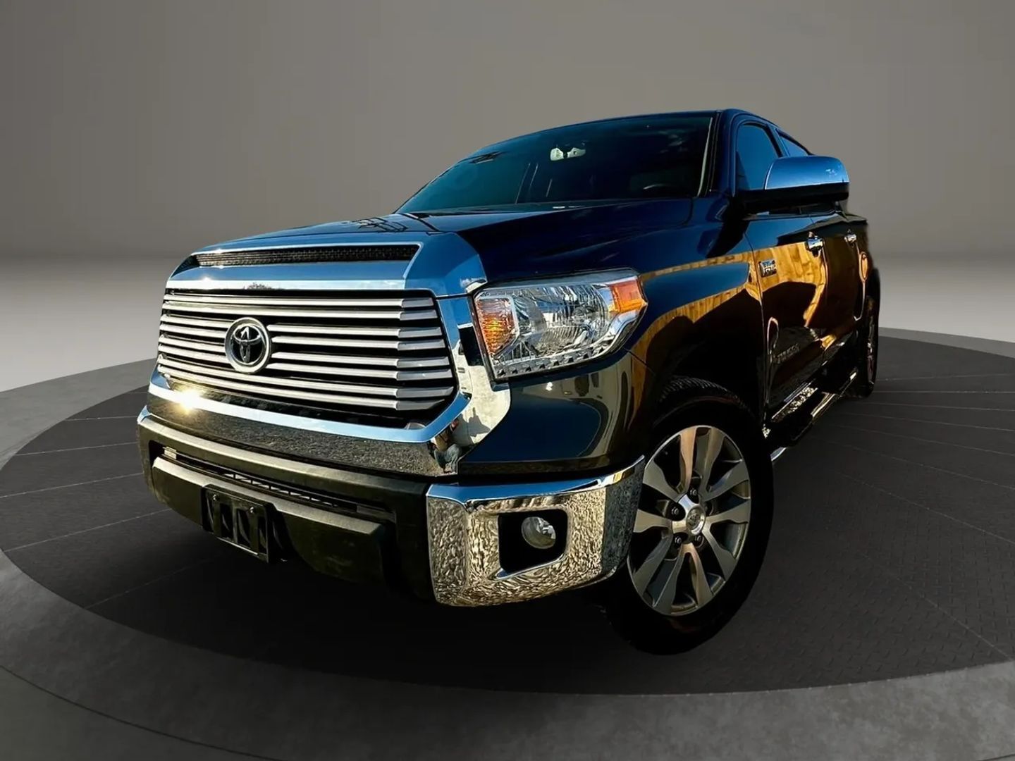 2017 TOYOTA Tundra